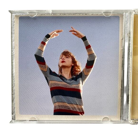 Taylor Swift 1989 (Taylor’s Version) CD Sunrise Boulevard Yellow Edition (2023) - Picture 4 of 5